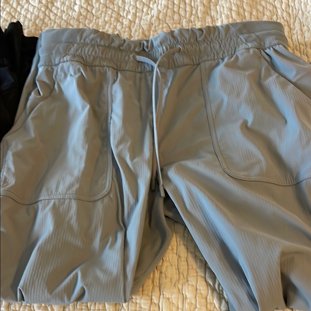 Lululemon yoga  pants-2 pairs like new